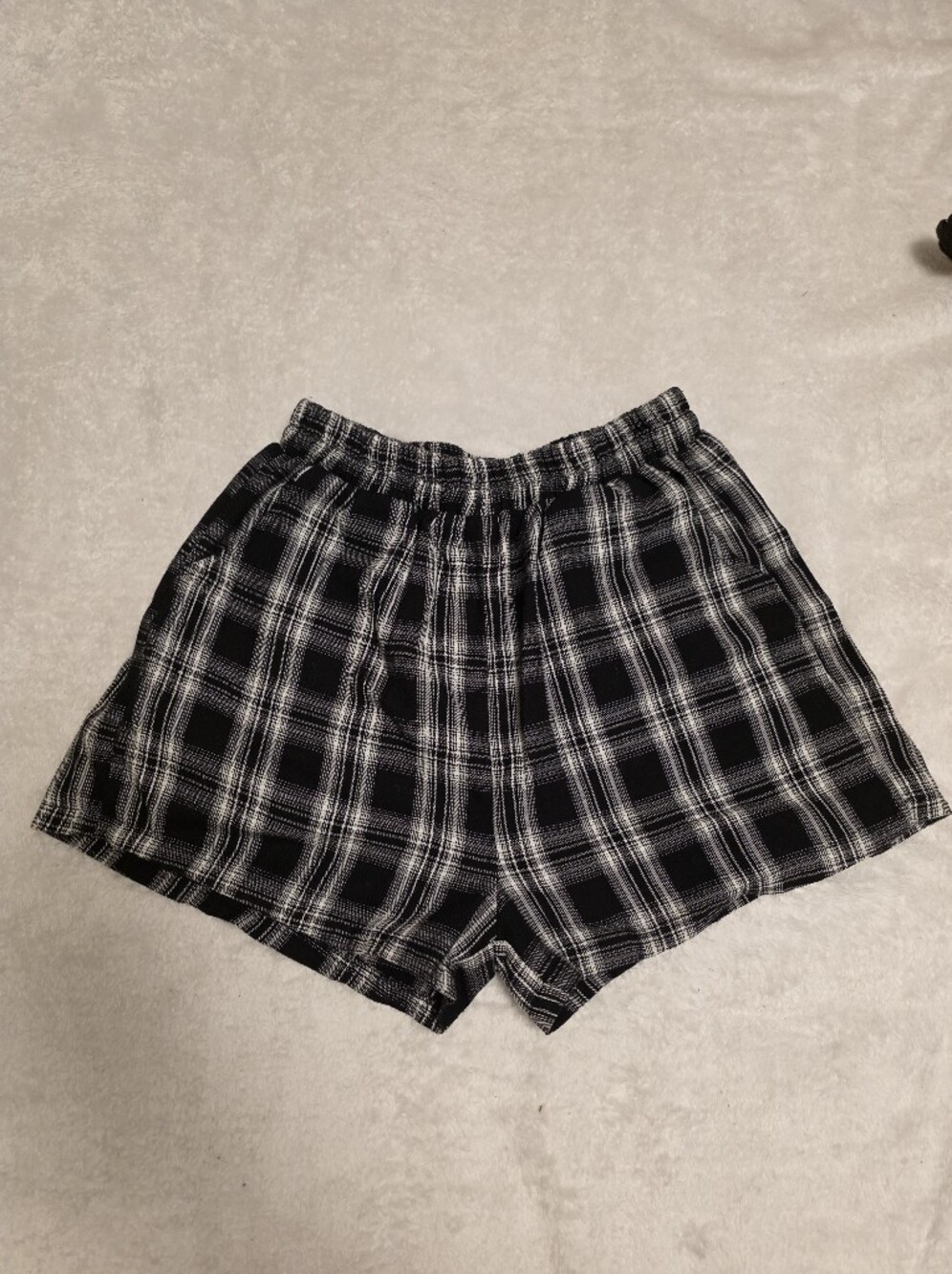 ROMWE Black and White Plaid Relaxed Fit Shorts